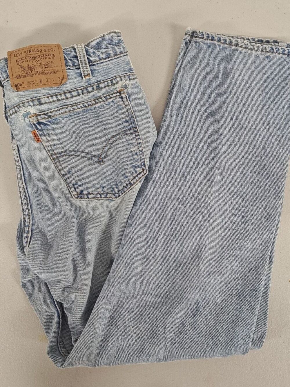 Vintage Levi’s 505 Orange Tab Jeans 32x30 Light Wash Distressed 90s Denim